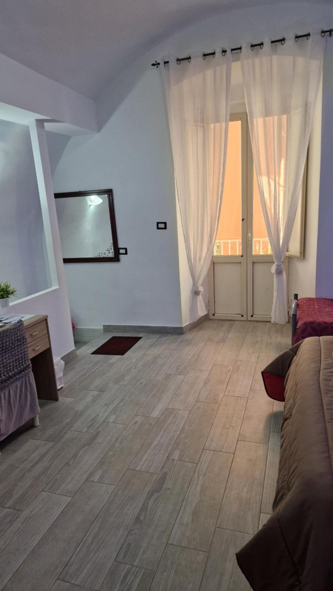 Appartamento Intero Casa Vacanze Espo Неаполь Экстерьер фото